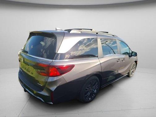 Modern Steel Metallic 2026 Honda Odyssey Touring