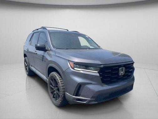 Modern Steel Metallic 2025 Honda Pilot Black Edition