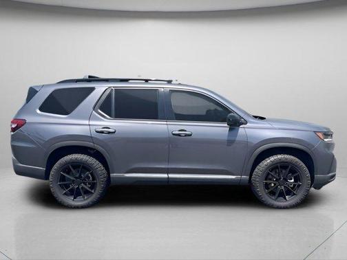 Modern Steel Metallic 2025 Honda Pilot Black Edition