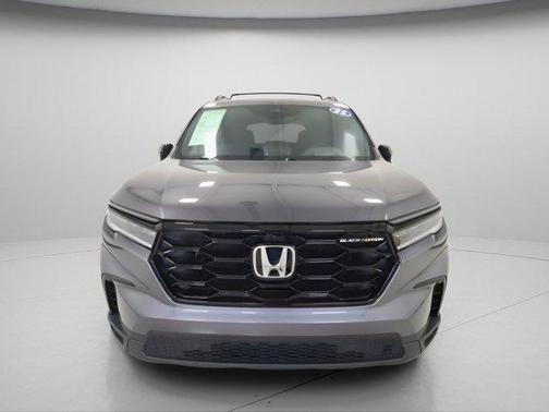 Modern Steel Metallic 2025 Honda Pilot Black Edition