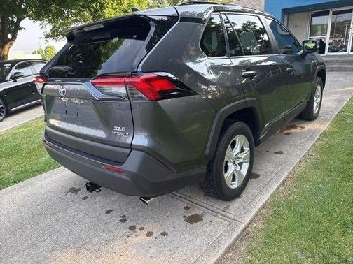 2019 Toyota RAV4 Hybrid XLE