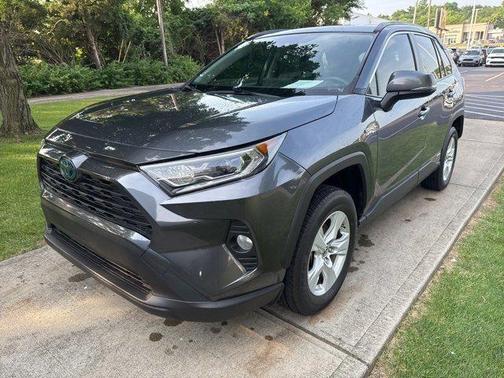 2019 Toyota RAV4 Hybrid XLE