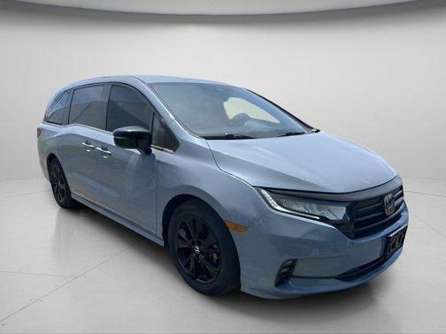 Sonic Gray Pearl 2023 Honda Odyssey Sport