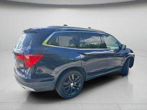 Obsidian Blue Pearl 2016 Honda Pilot Touring