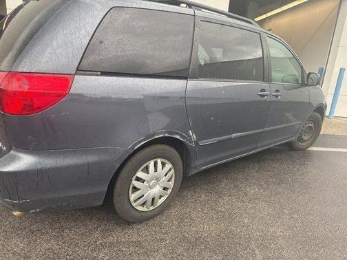 2009 Toyota Sienna CE