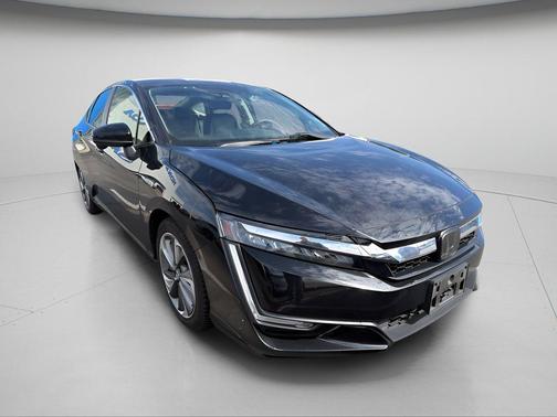 Crystal Black Pearl 2018 Honda Clarity Plug-In Hybrid Touring