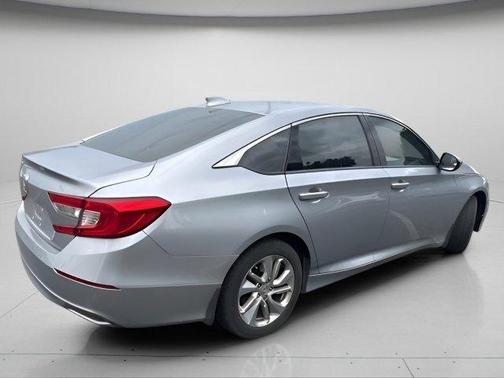 Lunar Silver Metallic 2018 Honda Accord LX