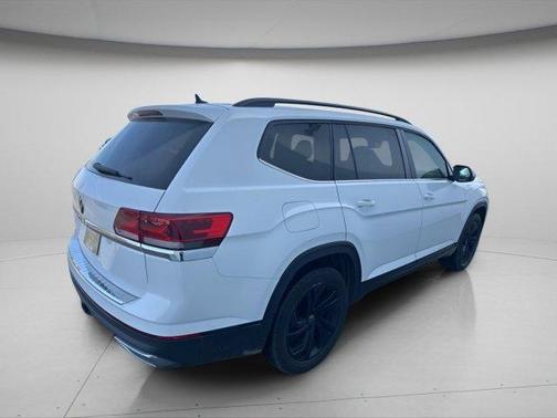 2022 Volkswagen Atlas 3.6L SE w/Technology