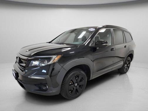 Crystal Black Pearl 2022 Honda Pilot AWD TrailSport