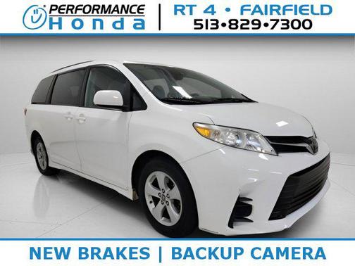 2020 Toyota Sienna LE