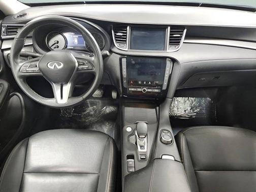 2022 INFINITI QX50 LUXE AWD