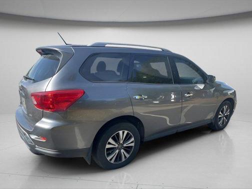 2018 Nissan Pathfinder S