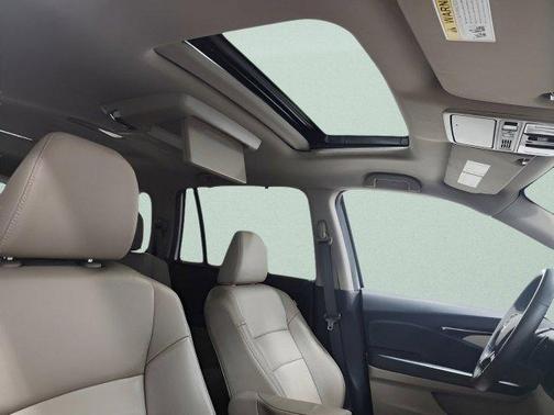 2021 Honda Pilot Touring 8-Passenger