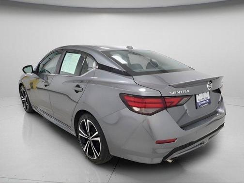 Gun Metallic 2021 Nissan Sentra SR
