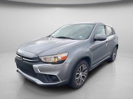 Mercury Gray Metallic 2018 Mitsubishi Outlander Sport 2.0 ES