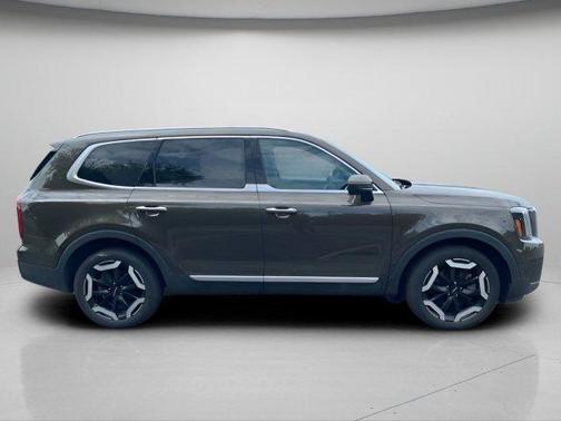 Dark Moss 2024 Kia Telluride S