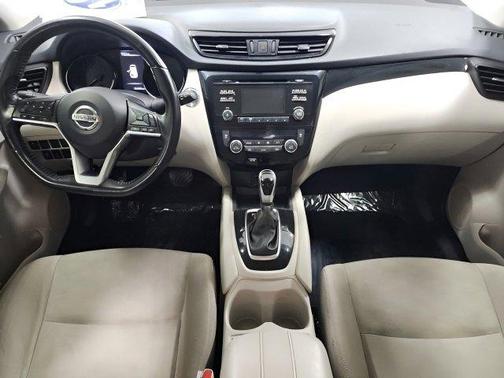 2018 Nissan Rogue Sport SV