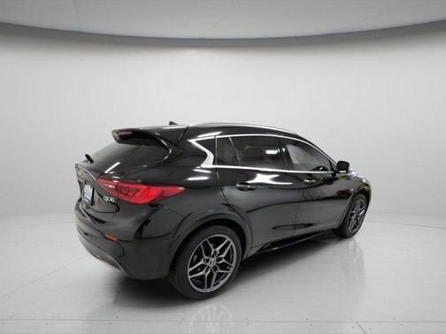 2019 INFINITI QX30 ESSENTIAL