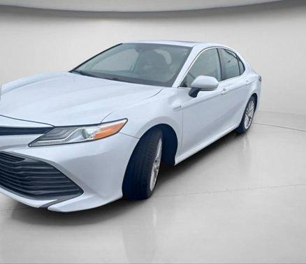 2019 Toyota Camry Hybrid SE