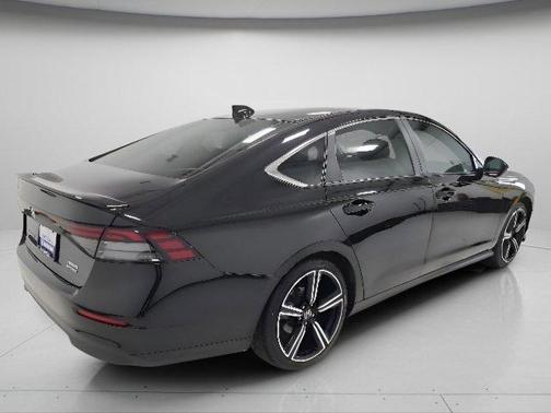 Crystal Black Pearl 2023 Honda Accord Hybrid Sport
