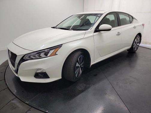2022 Nissan Altima 2.5 SL