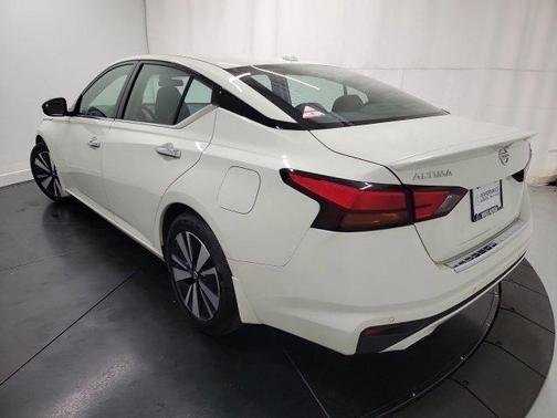 2022 Nissan Altima 2.5 SL