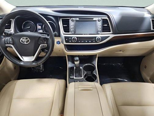 2019 Toyota Highlander Hybrid Platinum