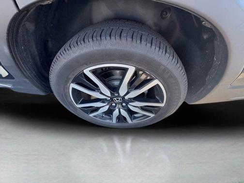 2020 Honda Pilot Touring 8-Passenger