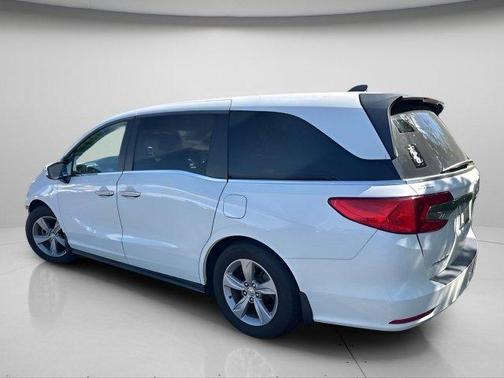 White Diamond Pearl 2018 Honda Odyssey EX-L