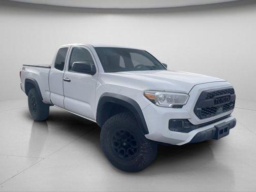 2020 Toyota Tacoma SR