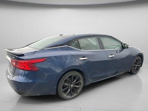 2017 Nissan Maxima 3.5 SR