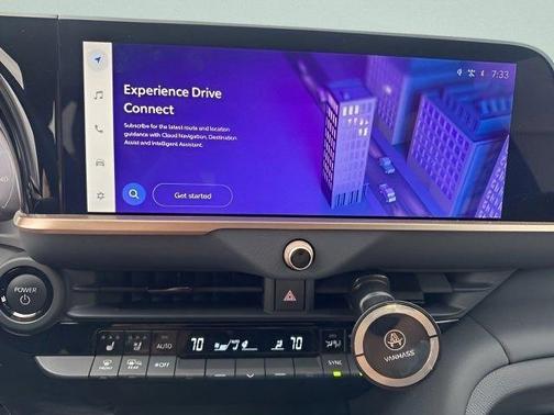 2025 Toyota Crown Signia XLE