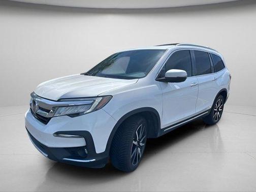 Platinum White Pearl 2022 Honda Pilot AWD Elite