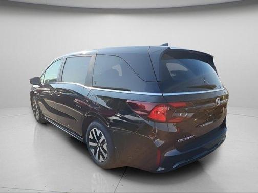 Crystal Black Pearl 2026 Honda Odyssey EX-L