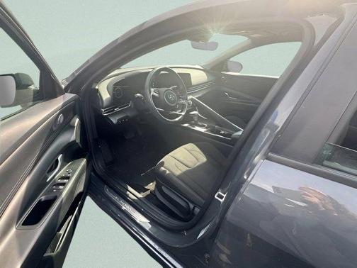 Ecotronic Gray 2023 Hyundai ELANTRA SEL
