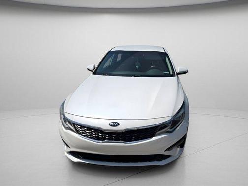 Snow White Pearl 2019 Kia Optima LX