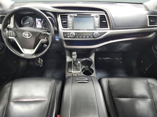 2019 Toyota Highlander Hybrid Platinum