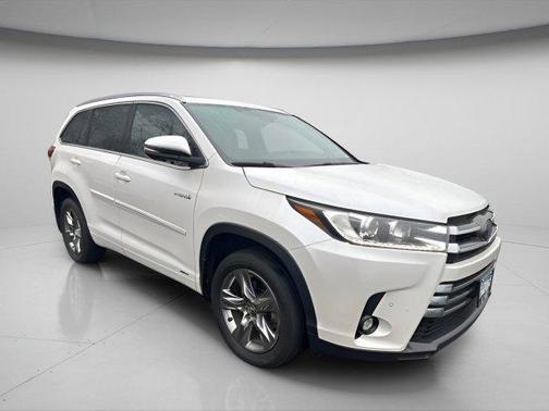 2019 Toyota Highlander Hybrid Platinum
