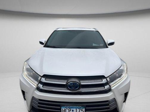 2019 Toyota Highlander Hybrid Platinum