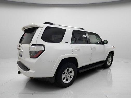 Super White 2021 Toyota 4Runner SR5