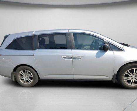 Alabaster Silver Metallic 2013 Honda Odyssey EX