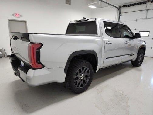 2023 Toyota Tundra Hybrid Platinum