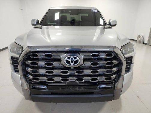 2023 Toyota Tundra Hybrid Platinum