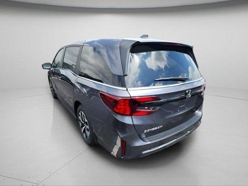 Modern Steel Metallic 2026 Honda Odyssey EX-L