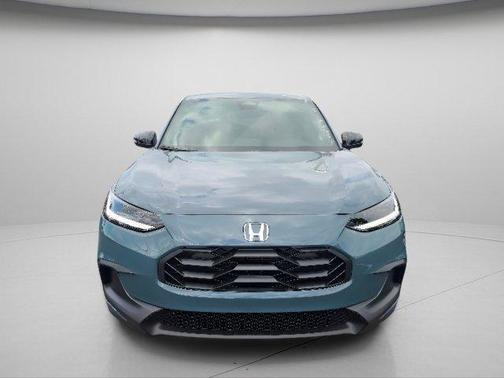 Nordic Forest Pearl 2027 Honda HR-V Sport