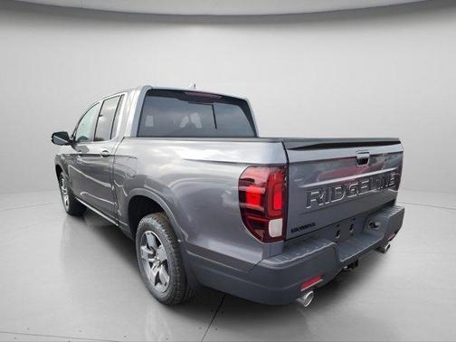 Modern Steel Metallic 2026 Honda Ridgeline RTL