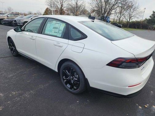 2025 Honda Accord Sport SE 1.5T