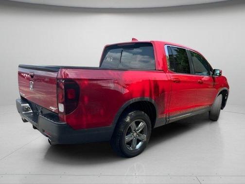 Radiant Red Metallic II 2021 Honda Ridgeline RTL