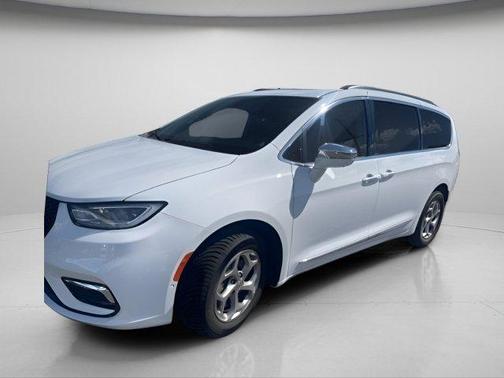 Bright White Clearcoat 2022 Chrysler Pacifica Limited
