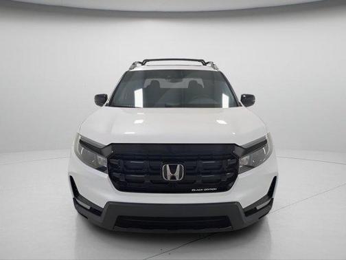 Platinum White Pearl 2024 Honda Ridgeline Black